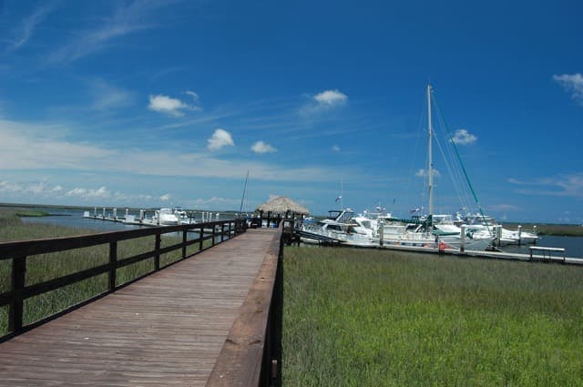 Sea Ray Rendezvous at Oyster Bay Harbour FL Brings Out the Boats and Good Weather
