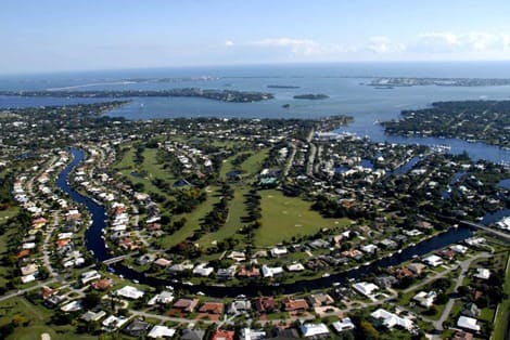 Stuart Yacht & CC, FL Offers Golf & Easy Boating Access to the Atlantic Ocean