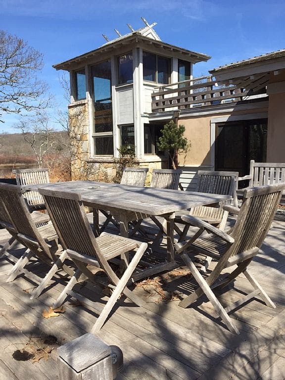 Last Minute Rental! Tranquil and Private Aquinnah Home