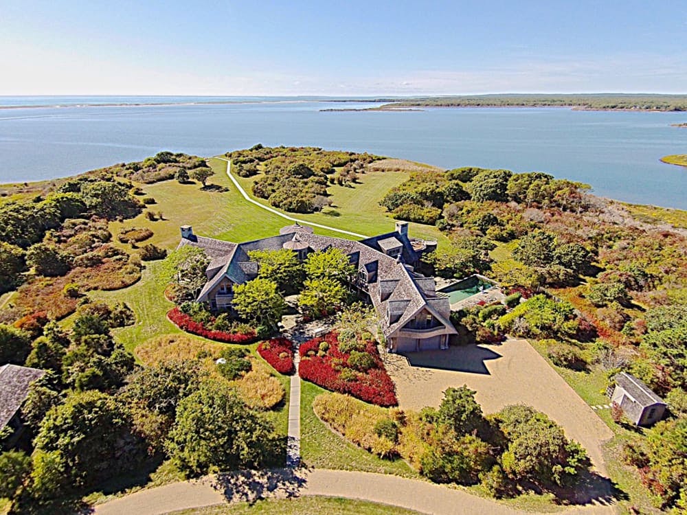 President Obama Buys Home on Edgartown Great Pond