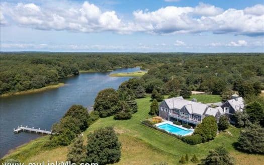 81 Oyster Pond Road, Edgartown
